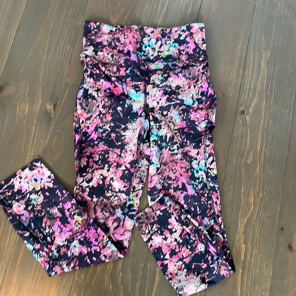 NWT Lululemon Base Pace HR Crop Leggings